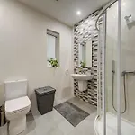 Beautiful 3br Gem In The Heart Of St Julians 公寓