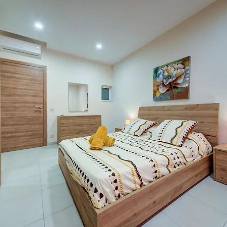 Beautiful 3br Gem In The Heart Of St Julians
