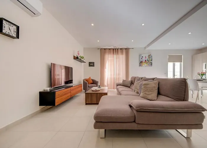 Beautiful 3br Gem In The Heart Of St Julians Lejlighed Saint Julian's