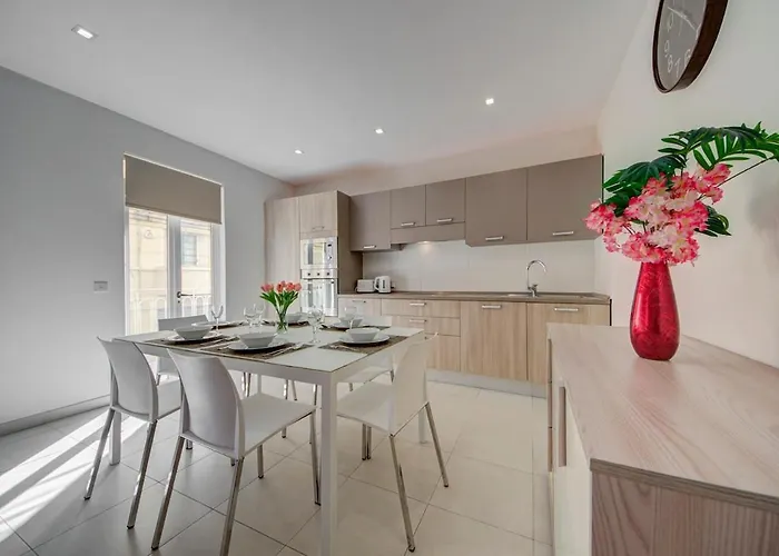 Lejlighed Beautiful 3br Gem In The Heart Of St Julians *