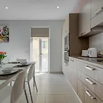 Beautiful 3br Gem In The Heart Of St Julians * Saint Julian's