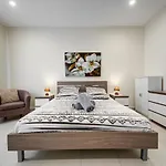 Beautiful 3br Gem In The Heart Of St Julians 아파트 Saint Julian's