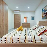Apartman Beautiful 3br Gem In The Heart Of St Julians San Ġiljan