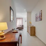 아파트 Beautiful 3br Gem In The Heart Of St Julians Saint Julian's