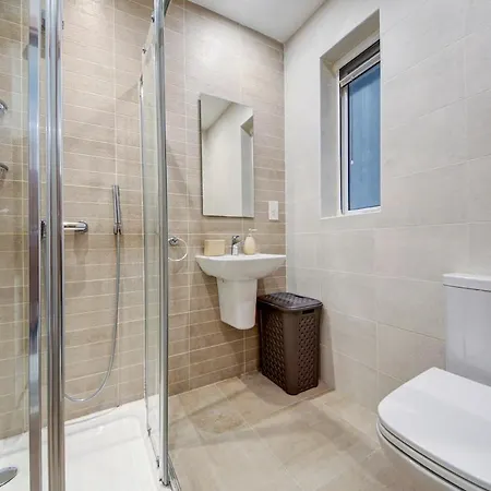 Beautiful 3br Gem In The Heart Of St Julians *