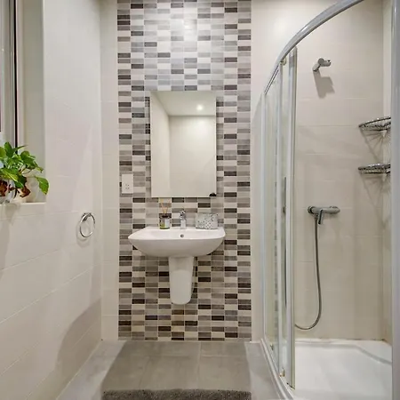 Daire Beautiful 3br Gem In The Heart Of St Julians *