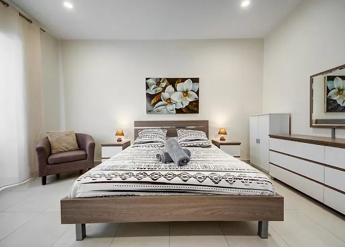 Beautiful 3br Gem In The Heart Of St Julians Daire Saint Julian's