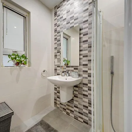Apartmán Beautiful 3br Gem In The Heart Of St Julians *